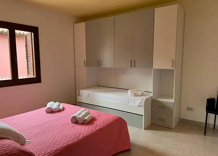 Comoda Con Giardino San Teodoro (Sardinia)