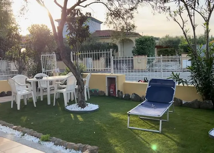 Comoda Con Giardino San Teodoro (Sardinia)